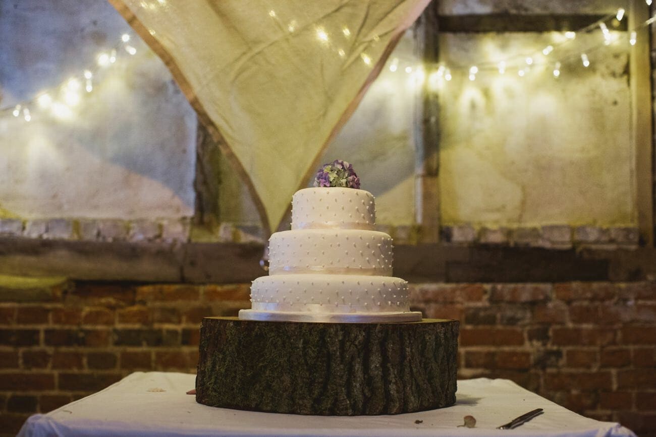 Hall Farm Wordwell Barn wedding cake